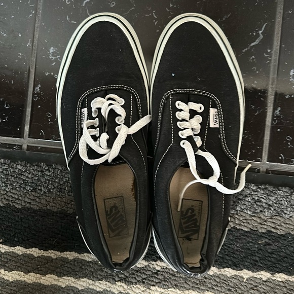 Vans Men’s Size 11 - Picture 1 of 1